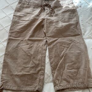 Women's Tan Capris